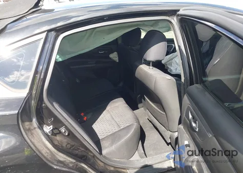 2017 Nissan Altima 2.5 из США, поврежденный, VIN 1N4AL3AP1HC154550